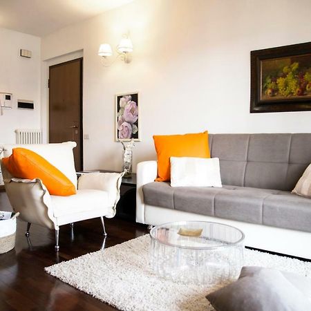 Chic Panoramic Apartment Bergamo Bagian luar foto